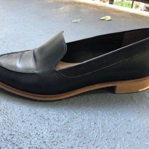 Everlane black modern loafers